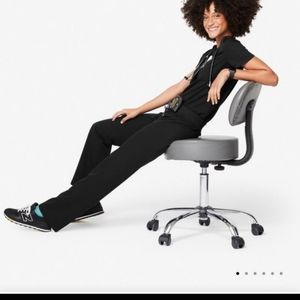 Figs black scrub  set 24 hrs with this price!!!!!°